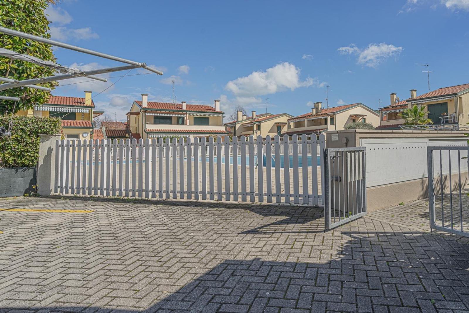 Caorle & Caorle Lägenhet Exteriör bild